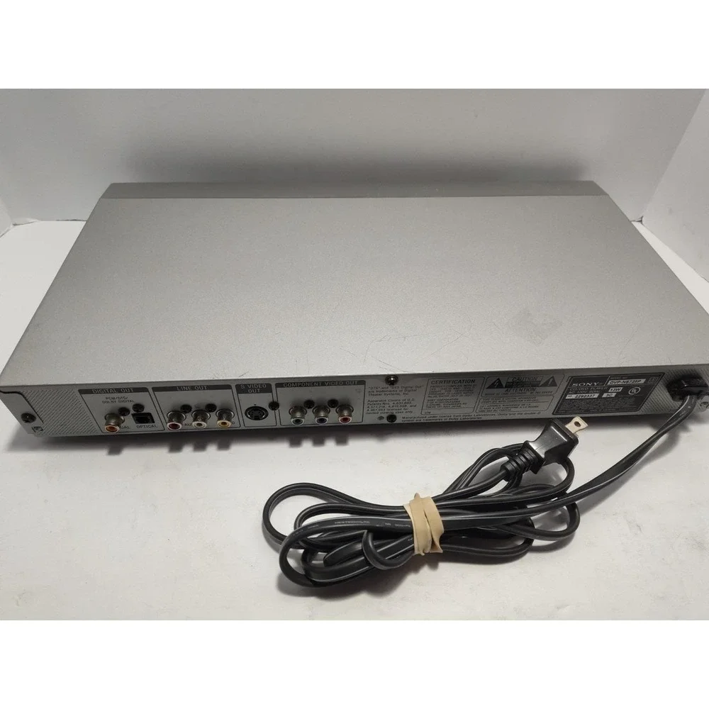 Sony DVP-NS725P DVD Player Silver Progressive Scan CD DVD MP3 480p Region 1